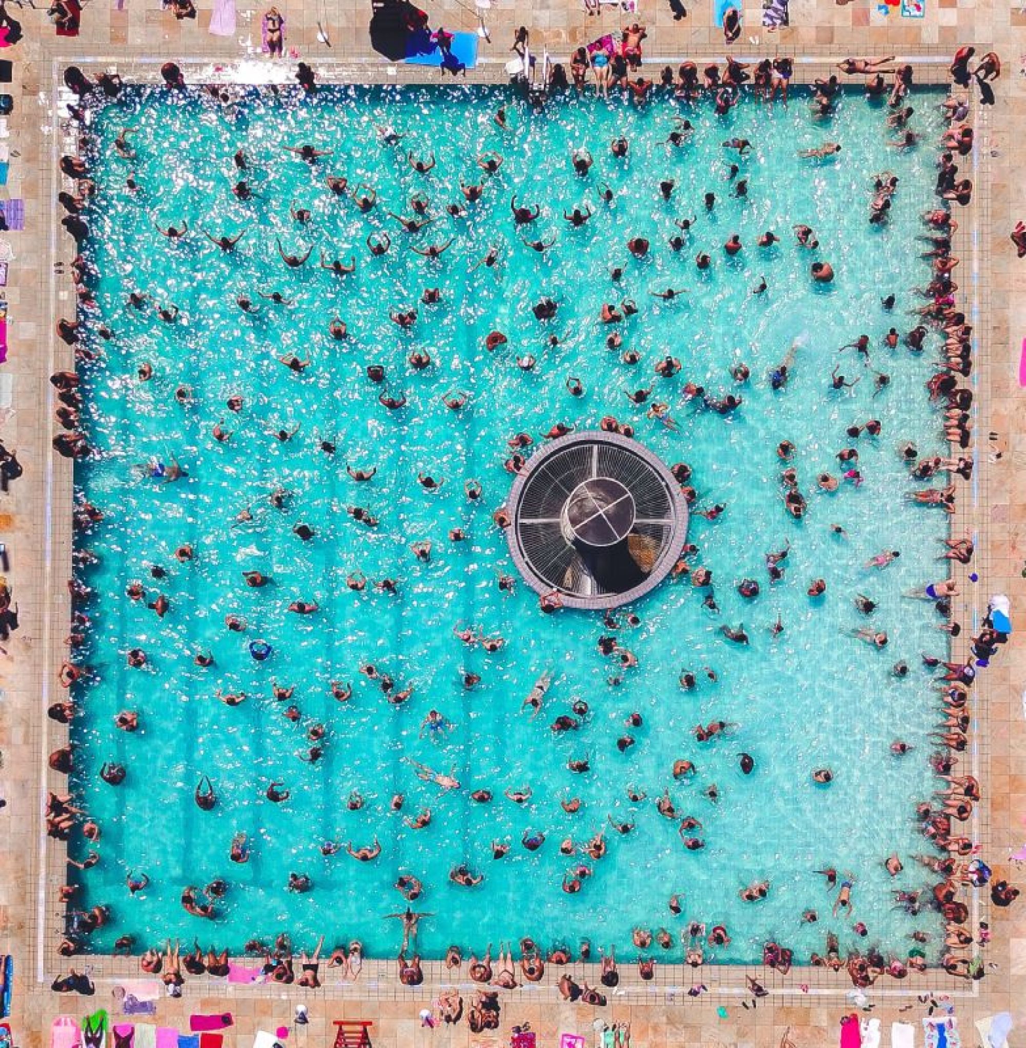 Private swimming lessons VS group swimming lessons